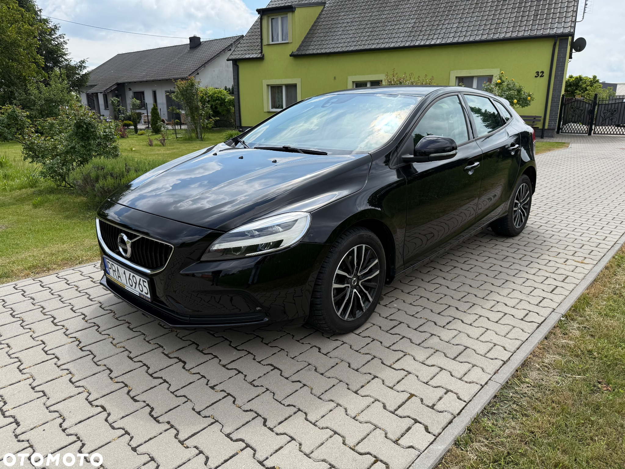 Volvo V40 D2 Momentum - 2