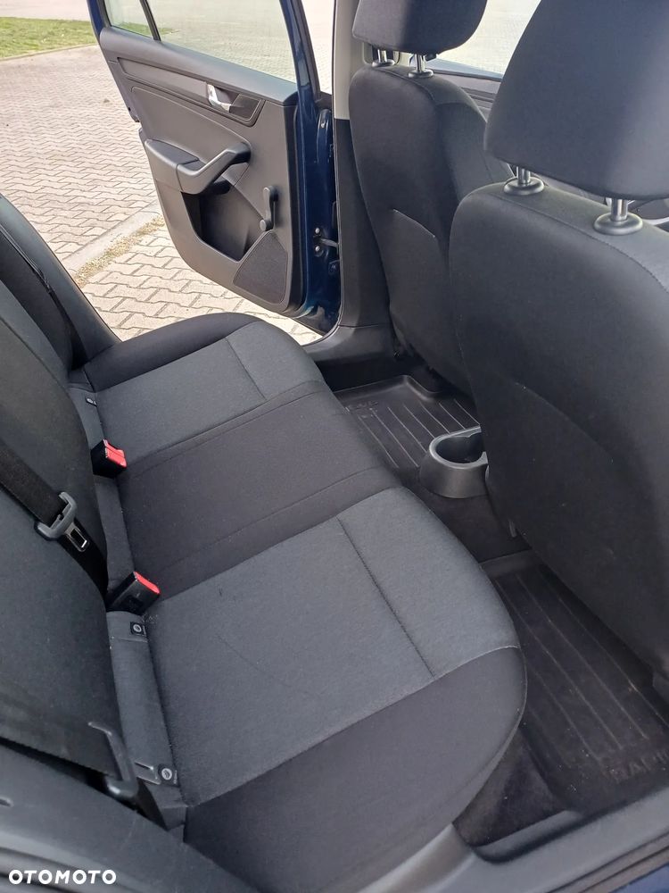 Skoda RAPID 1.0 TSI Active - 15