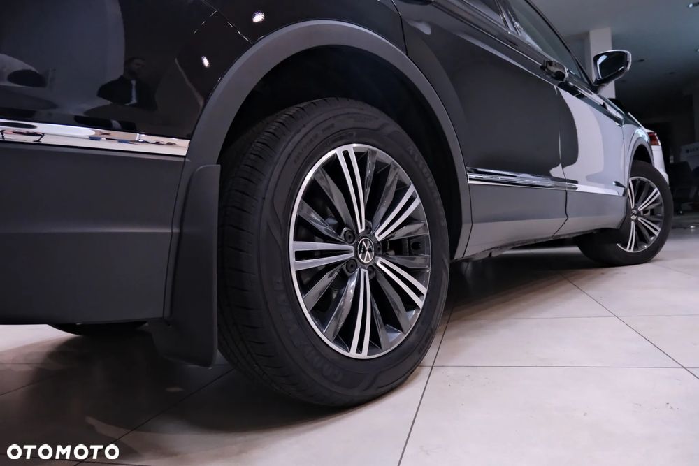 Volkswagen Tiguan - 10