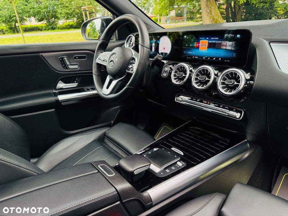 Mercedes-Benz GLA 200 d 8G-DCT Progressive - 33