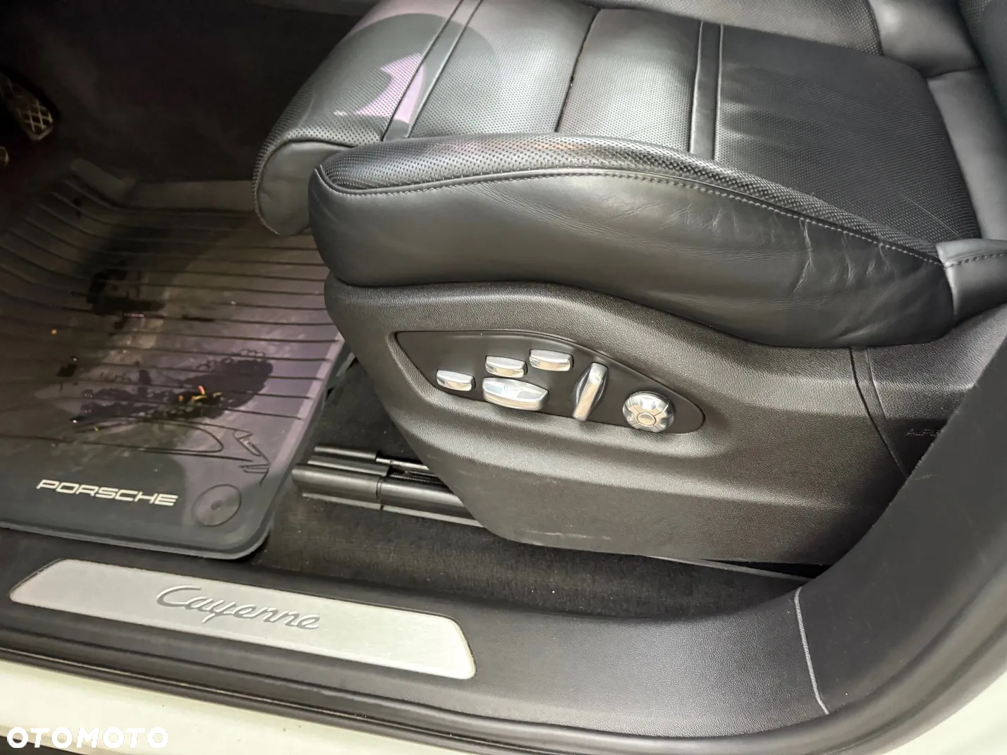 Porsche Cayenne Platinum Edition - 12