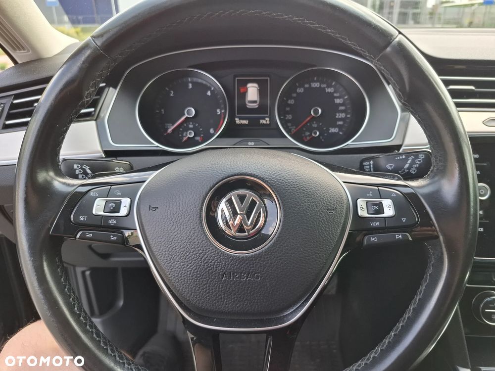 Volkswagen Passat 2.0 TDI BMT Highline DSG7 - 25