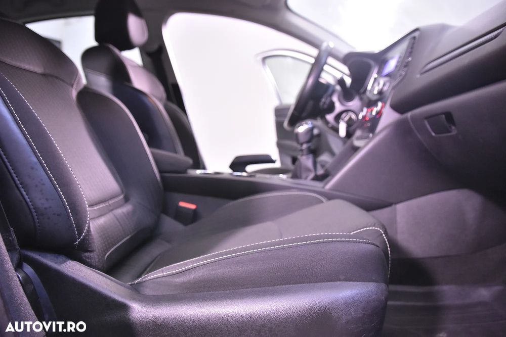 Renault Megane - 11