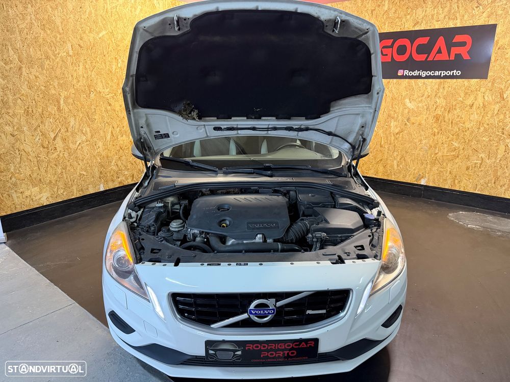 Volvo V60 1.6 D2 Drive R-Design Powershift Start/Stop - 33