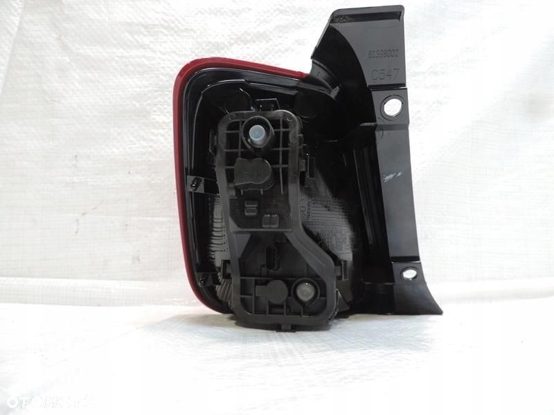 FIAT 500 LIFT PRAWA TYŁ TYLNA LAMPA 52007422 USZKODZONA - 2