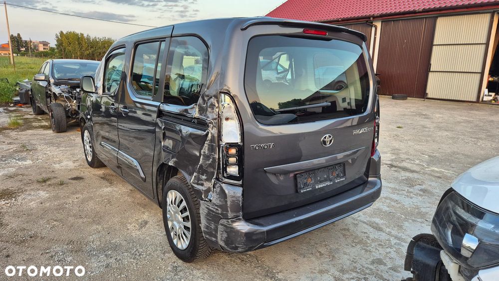 Toyota Proace City 1.2 D-4T Long 2,3t Active (bryg.) - 9