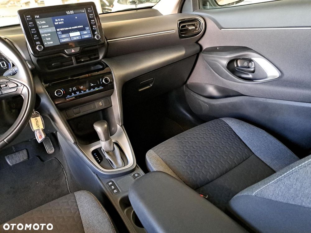 Toyota Yaris Cross Hybrid 1.5 Comfort - 24