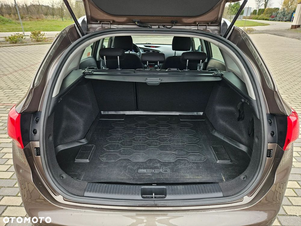 Kia Ceed 1.6 GDI L - 19