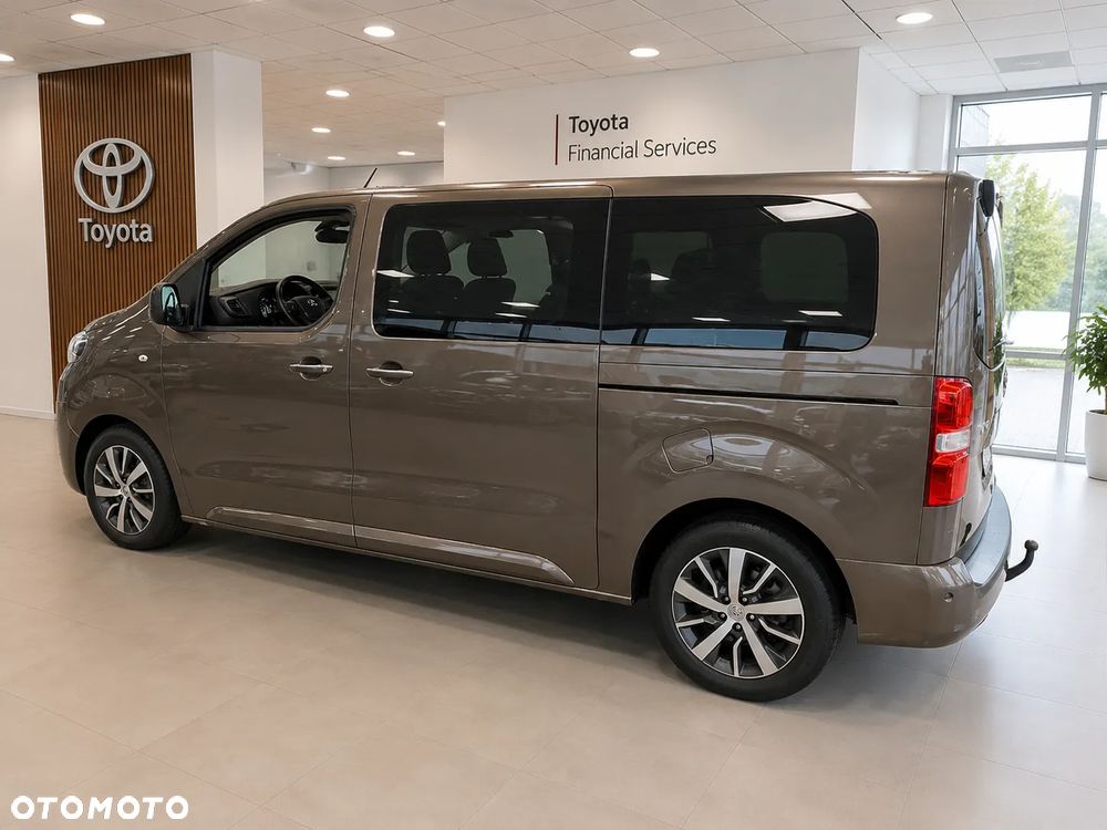 Toyota Proace Verso 2,0-l-D-4D L1 (7-Si.) Autm Executive - 2
