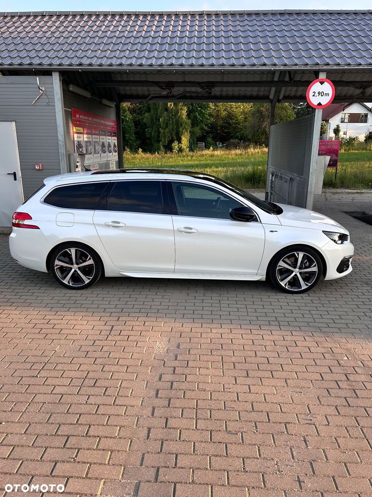 Peugeot 308 BlueHDi FAP 180 EAT8 Stop & Start GT - 12