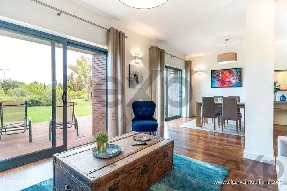 Residência de Luxo C/ 2 parqueamentos e piscina - Vilamoura - Grande imagem: 2/8