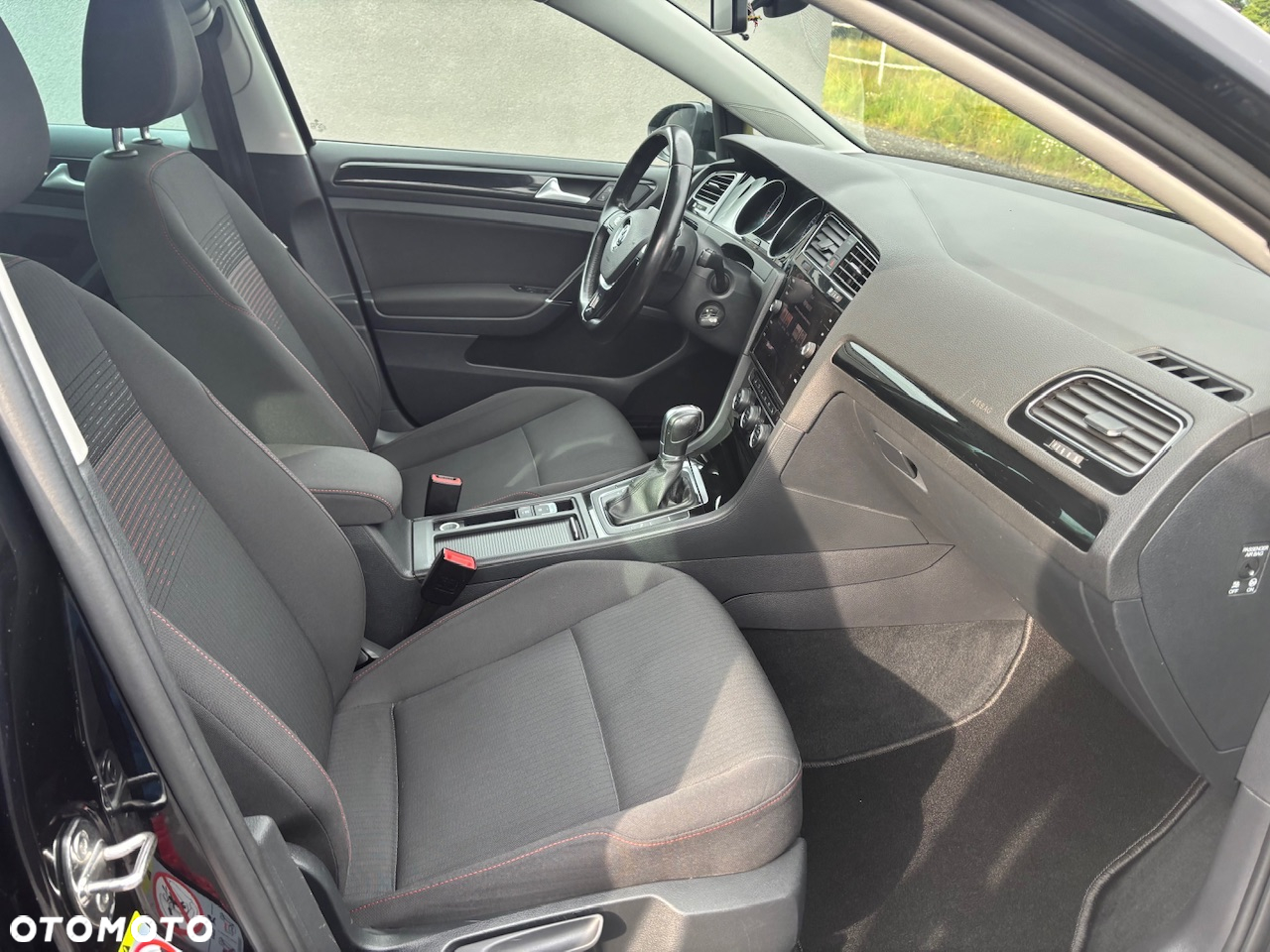 Volkswagen Golf 2.0 TDI DSG Sound - 15