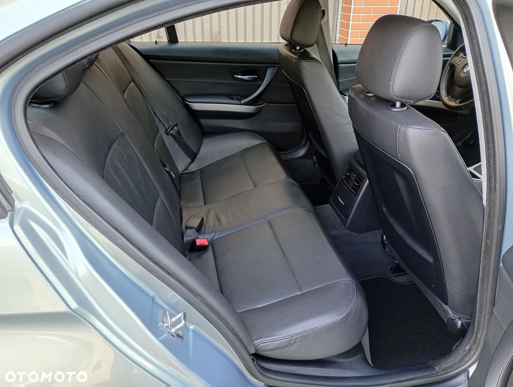 BMW Seria 3 320d DPF Edition Fleet Exclusive - 9