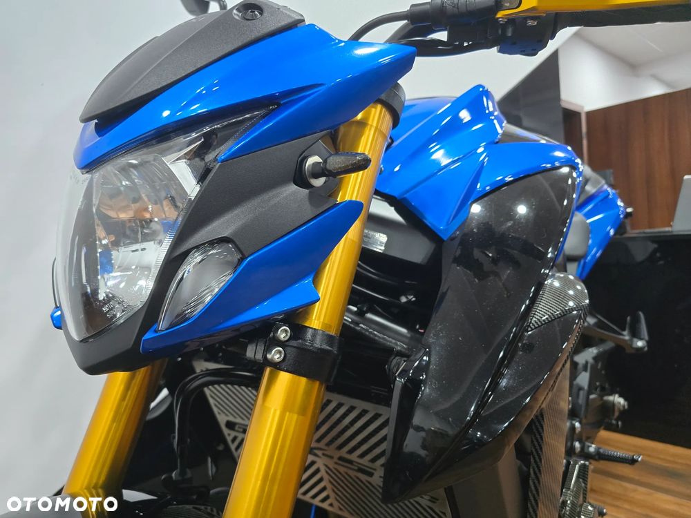 Suzuki GSX - 9