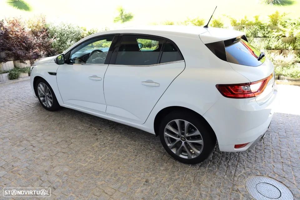 Renault Mégane 1.5 Blue dCi GT Line - 10