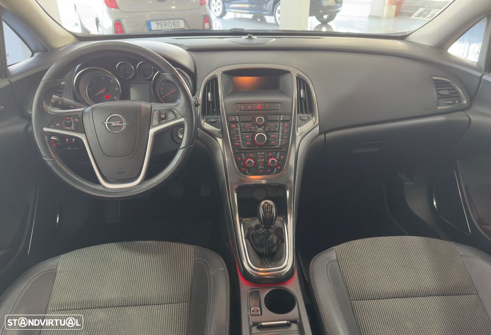 Opel Astra 1.3 CDTi Cosmo - 3