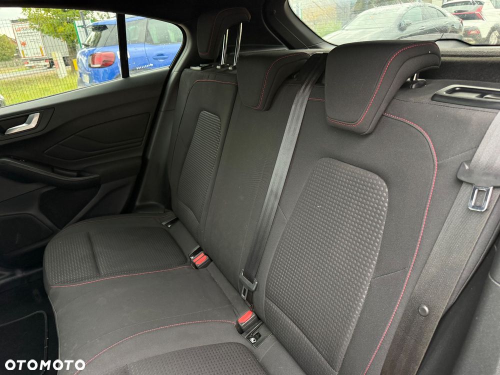 Ford Focus - 23