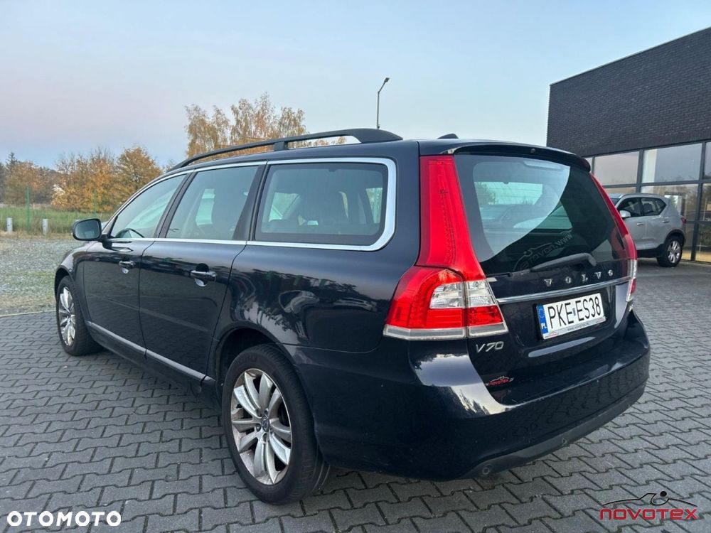 Volvo V70 D3 Momentum - 4