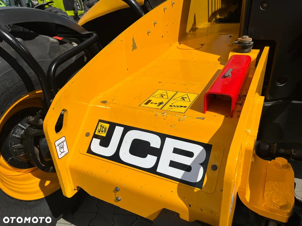 JCB 532-70 Agri - 9