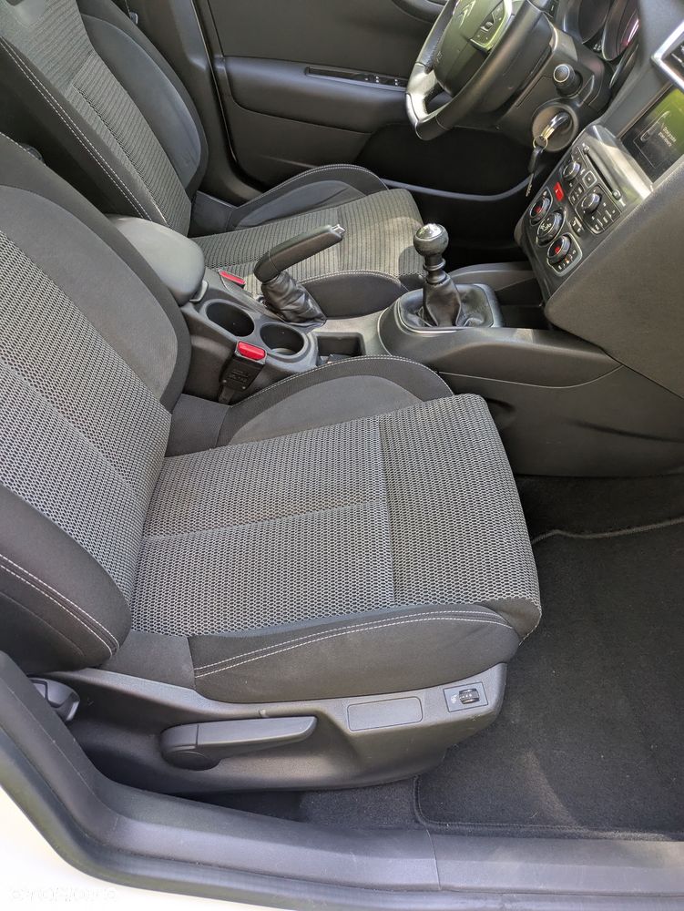 Citroën C4 HDi 115 Exclusive - 20
