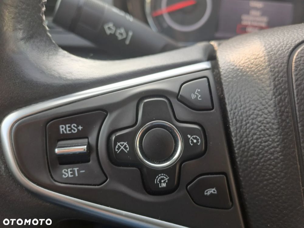 Opel Insignia 2.0 Automatik Business Edition - 17