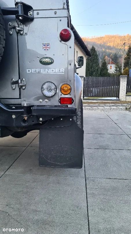 Land Rover Defender 110 2.4 TD4 E - 15