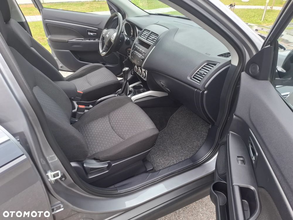 Mitsubishi ASX 1.6 2WD Intro Edition - 16