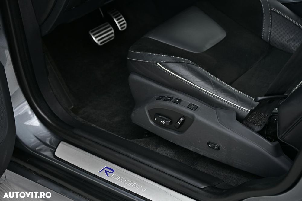 Volvo XC 60 D5 AWD Geartronic Momentum - 28