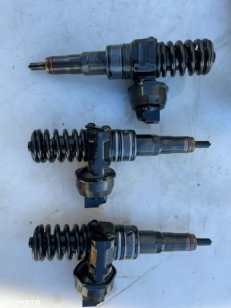 POMPOWTRYSK 038130073BQ VW GOLF V AUDI A3 8P SEAT 2.0 TDI 8V 140KM BMM - 1