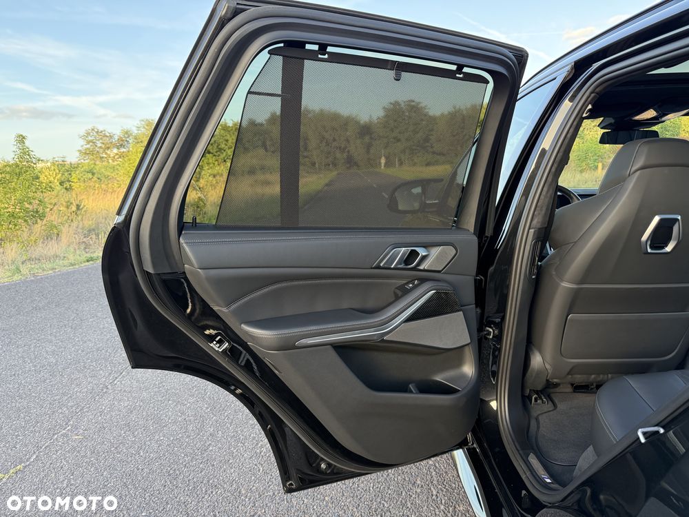 BMW X5 M M60i xDrive - 24