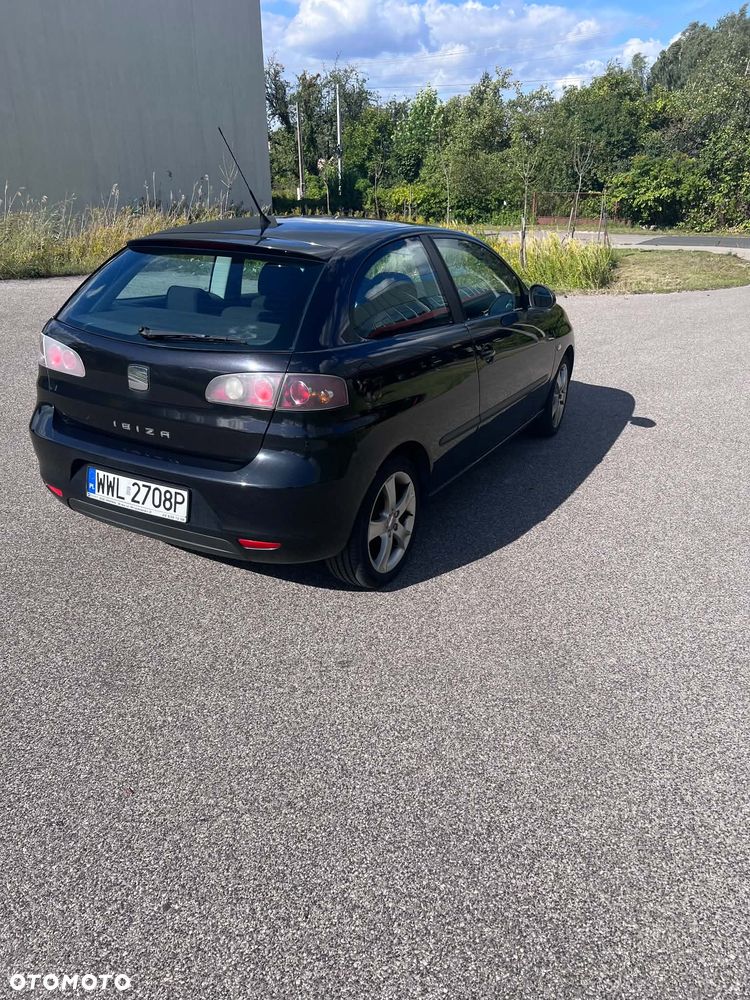 Seat Ibiza SC 1.4 16V Entry - 4