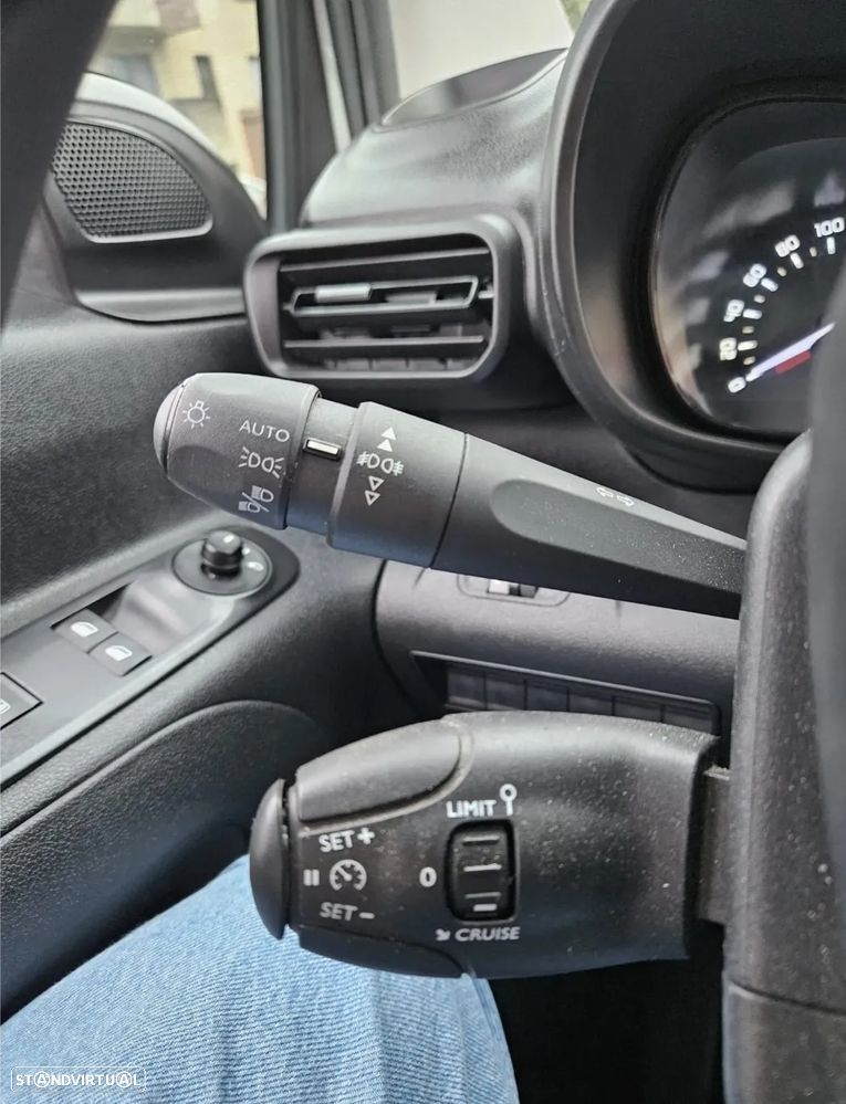 Citroën Berlingo  1.5Hdi  Standart Pro 3Lug  AC TEL CC - 10
