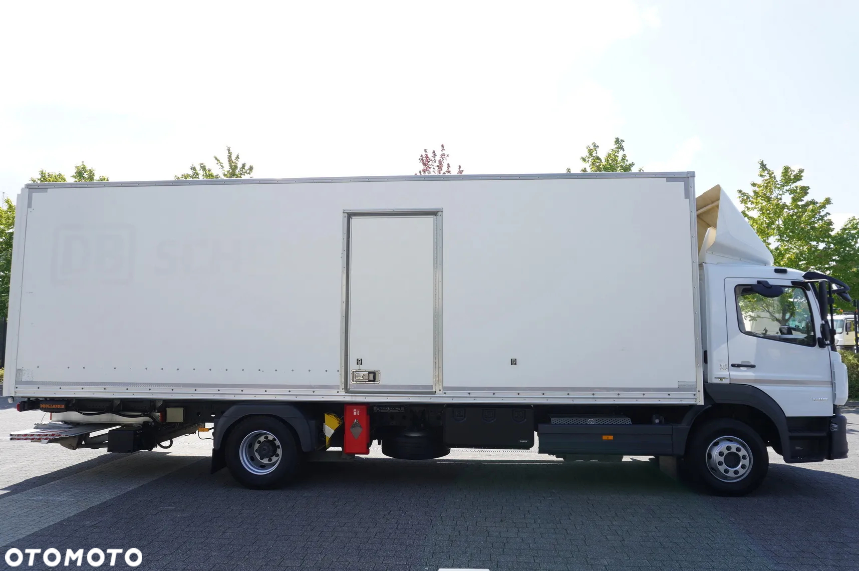 Mercedes-Benz Atego 1318 E6 / kontener 20 palet / winda / 90 tys.km !!! - 2