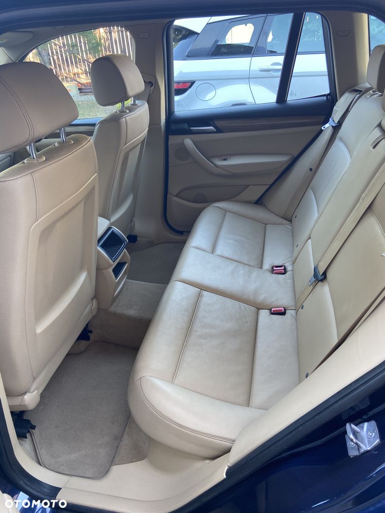 BMW X3 sDrive18d - 11