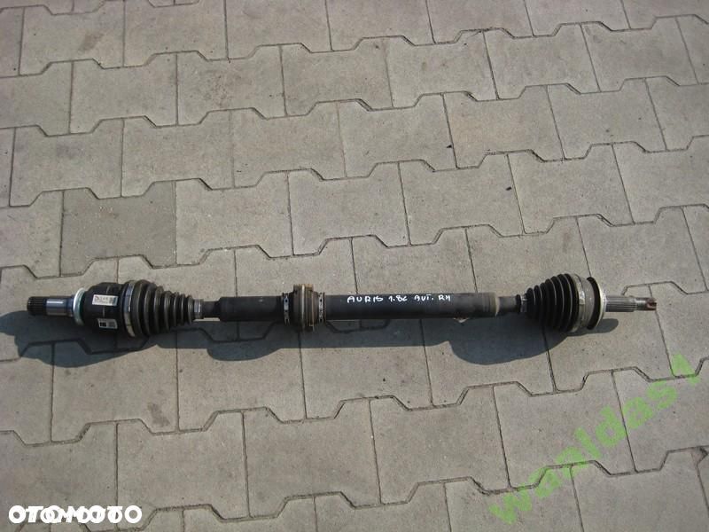 TOYOTA AURIS 1,8B 10-12R PÓŁOŚKA PRAWA HYBRYDA AUT