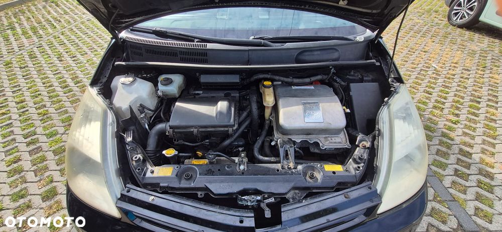 Toyota Prius - 13