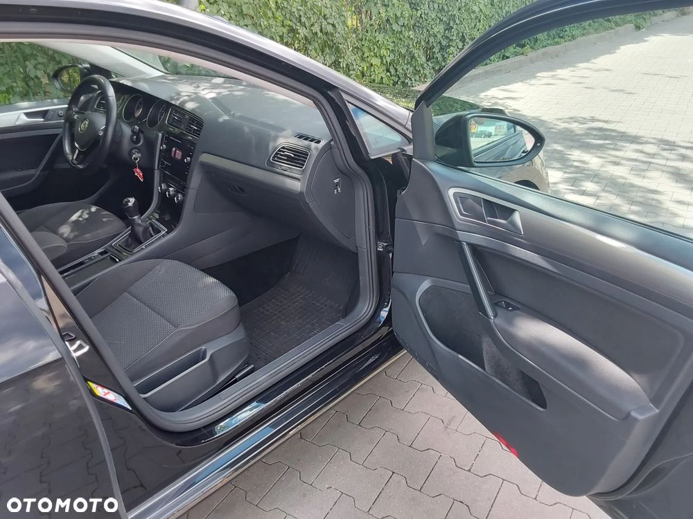 Volkswagen Golf 1.0 TSI BMT Trendline - 9