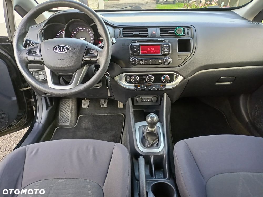 Kia Rio - 9