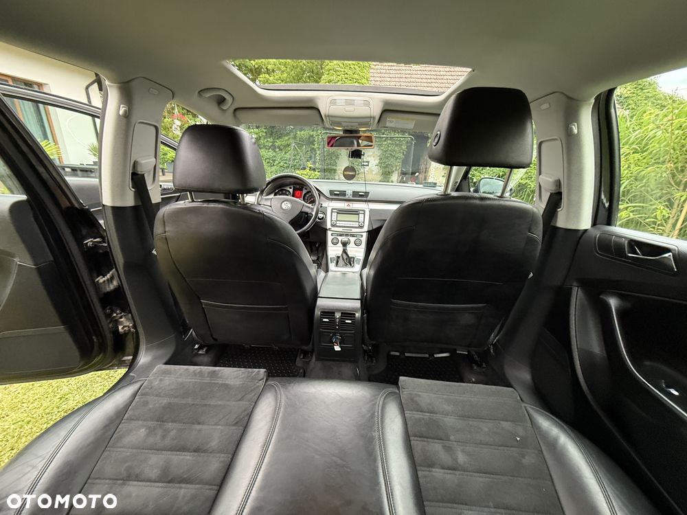 Volkswagen Passat - 5