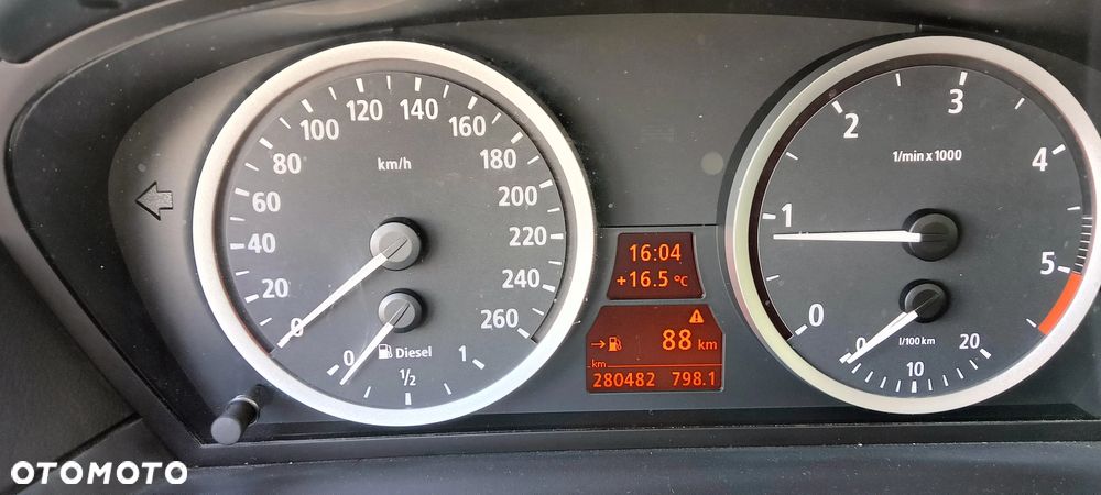 BMW Seria 5 - 21