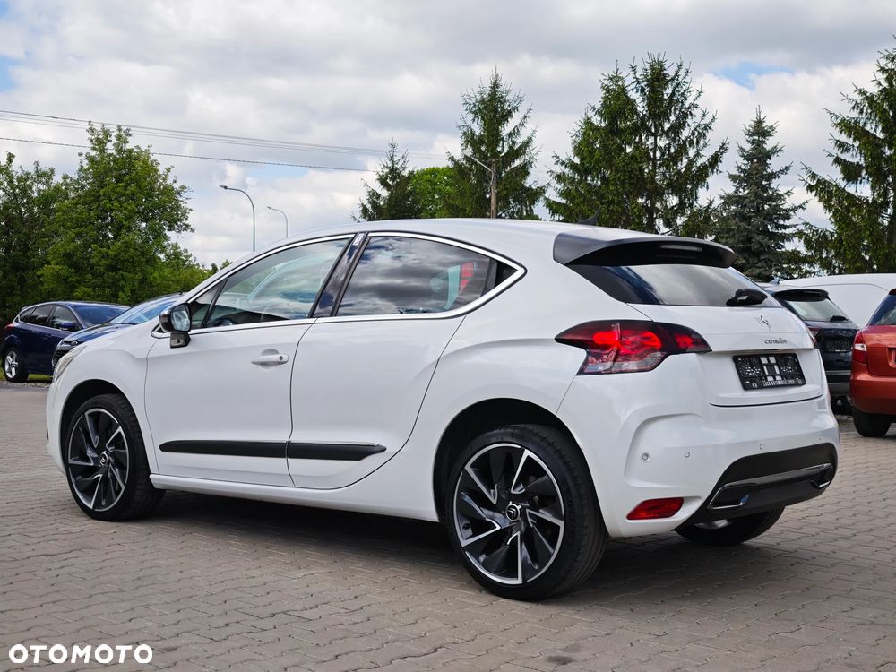 Citroën DS4 THP 200 SportChic - 8