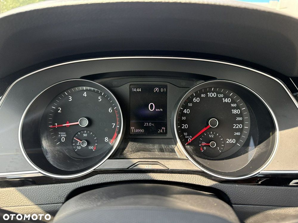 Volkswagen Passat 1.5 TSI EVO Business DSG - 25