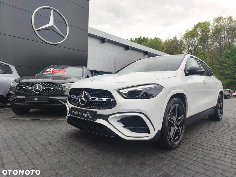 Mercedes-Benz GLA 200 AMG Line
