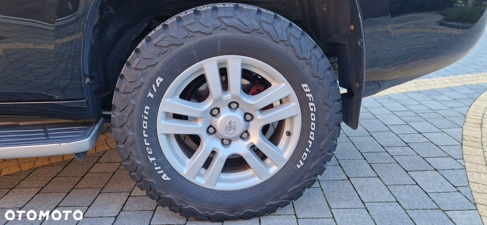 Toyota Land Cruiser - 8