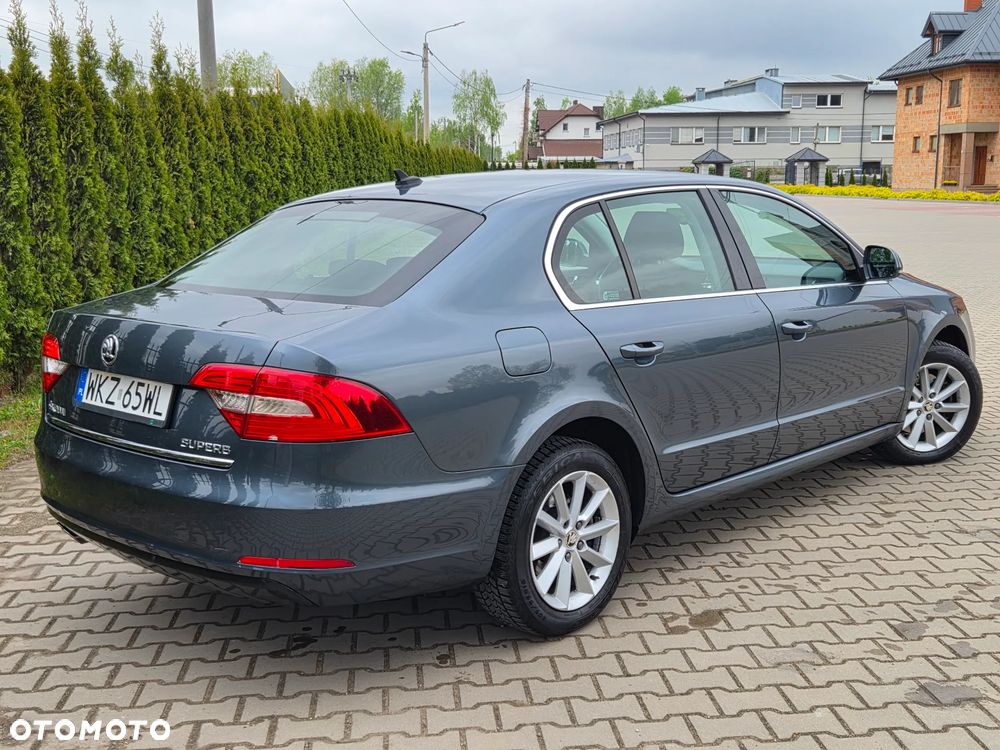 Skoda Superb 2.0 TDI Ambition - 34
