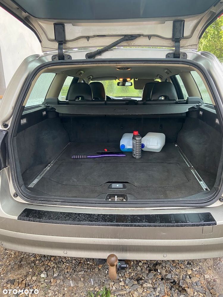 Volvo V70 2.4D Momentum - 8