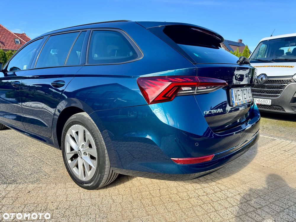 Skoda Octavia 2.0 TDI Style DSG - 4