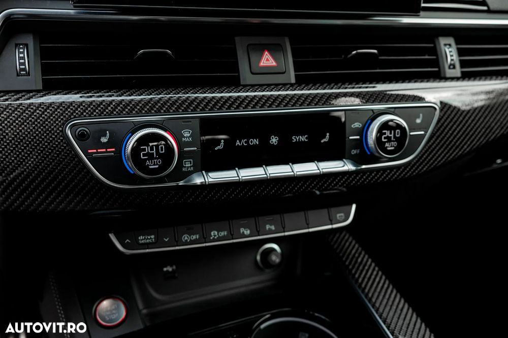 Audi RS4 Avant quattro Tiptronic - 7