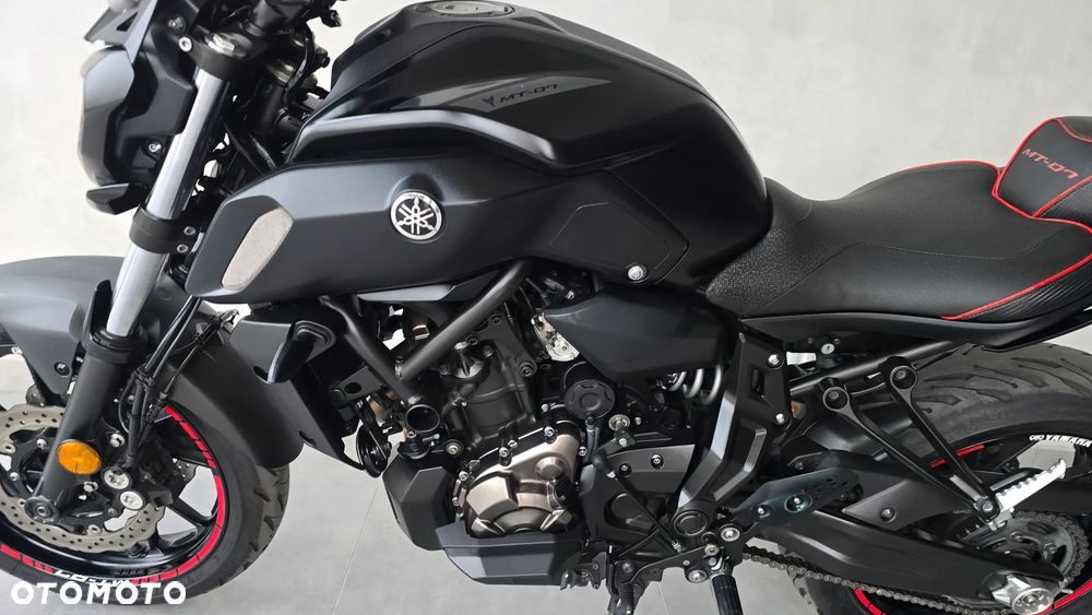 Yamaha MT - 17