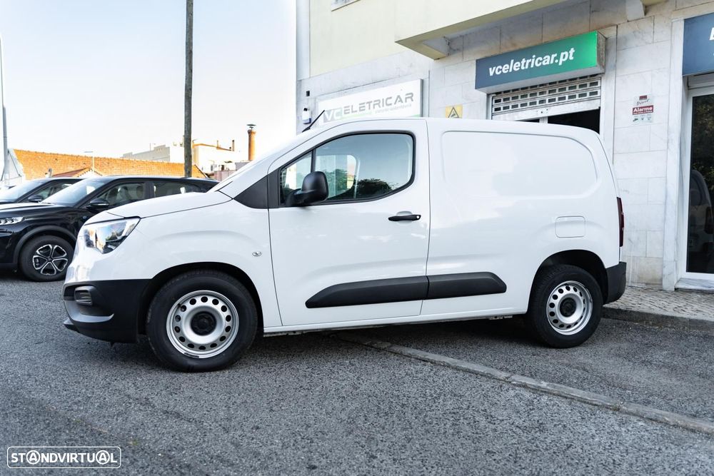 Opel Combo EV 50 kwh 300 kms - 11